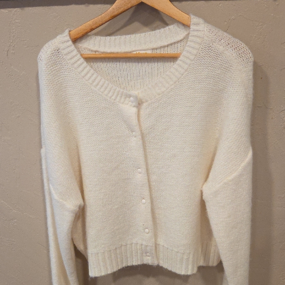 Elegant Sugar Moon Cropped Cream Button-Up Cardigan Size Large